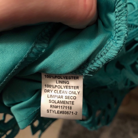 Soieblu - Jade Color Cut Out Lace Overlay Tank Top - Picture 5 of 6